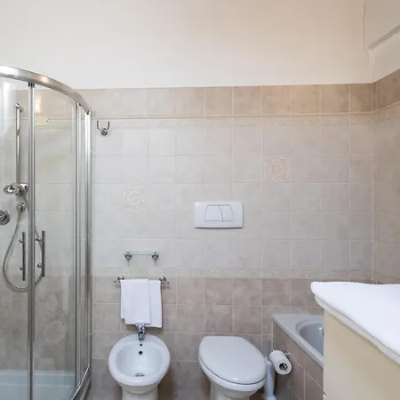 La Dell'ambra Nocleg ze śniadaniem 4*